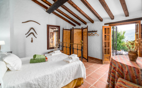 Habitación con salida a jardines