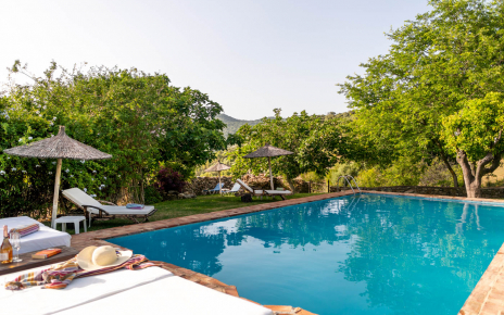 La piscina tiene buen tamaño