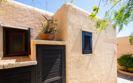 Traditional arquitecture remind us of Morocco